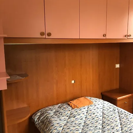 Stanca Incantevole A Δωμάτια σε οικογενειακή κατοικία